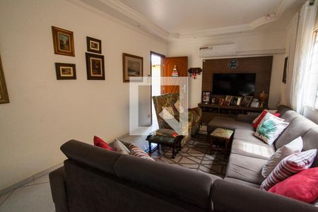 Sala de casa para alugar com 4 quartos, 180m² em Nossa Senhora Aparecida, Uberlândia