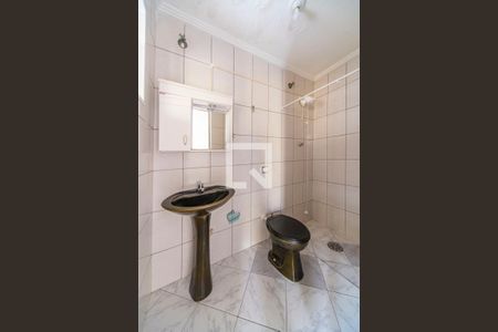 Banheiro de casa para alugar com 1 quarto, 46m² em Jardim Santo Alberto, Santo André