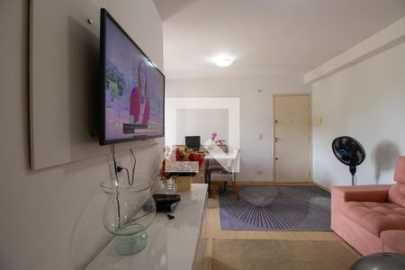Sala de apartamento para alugar com 2 quartos, 57m² em Parque Frondoso, Cotia