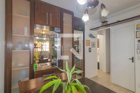 Sala de casa de condomínio para alugar com 4 quartos, 96m² em Centro, Canoas