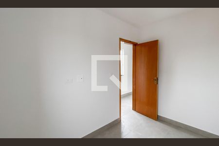 Quarto 2 de apartamento para alugar com 2 quartos, 40m² em Vila Costa Melo, São Paulo