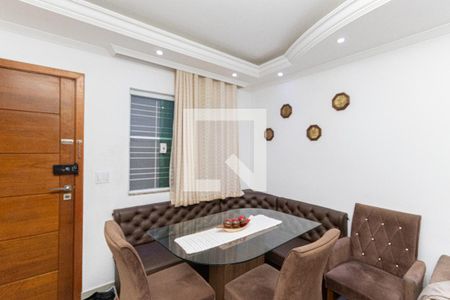 Sala de casa de condomínio à venda com 2 quartos, 70m² em Vila Leonor, São Paulo