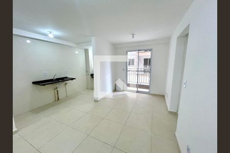 Sala de apartamento para alugar com 2 quartos, 47m² em Jardim do Triunfo, Guarulhos