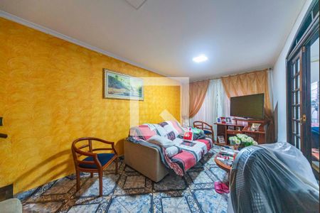 Sala de TV de casa à venda com 3 quartos, 191m² em Vila Marina, Santo André