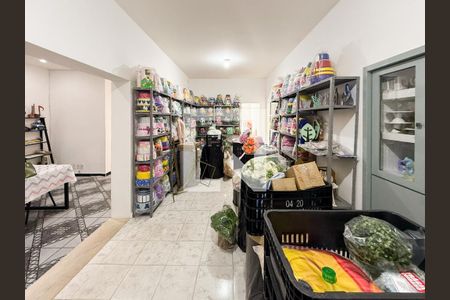 Casa à venda com 3 quartos, 200m² em Santa Helena, Belo Horizonte