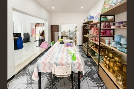 Casa à venda com 3 quartos, 200m² em Santa Helena, Belo Horizonte