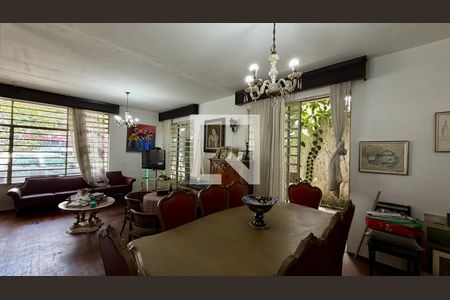 Casa para alugar com 3 quartos, 380m² em Vila Pirajussara, São Paulo