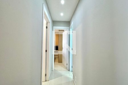 Corredor de apartamento para alugar com 2 quartos, 75m² em Jardim Prudência, São Paulo