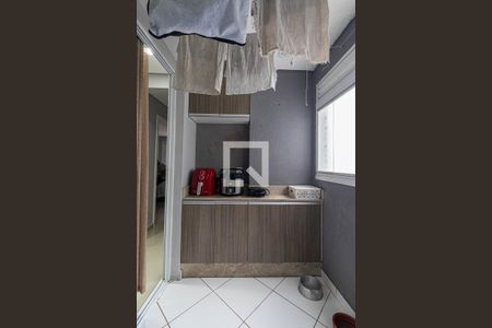 Sala/Cozinha/Área de Serviço de apartamento à venda com 2 quartos, 52m² em Chácara Cruzeiro do Sul, São Paulo