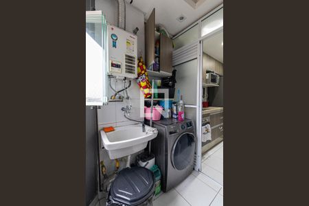 Sala/Cozinha/Área de Serviço de apartamento à venda com 2 quartos, 52m² em Chácara Cruzeiro do Sul, São Paulo