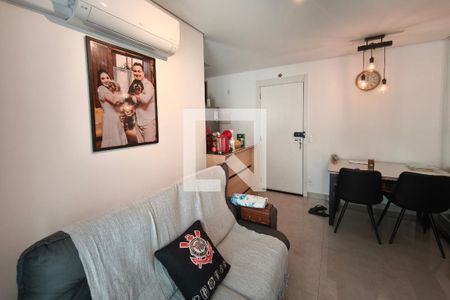 Sala de apartamento para alugar com 2 quartos, 49m² em Jardim Ipaussurama, Campinas