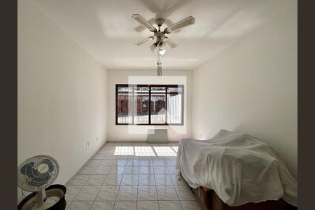 Sala de casa para alugar com 3 quartos, 250m² em Jardim Iracema, São Paulo