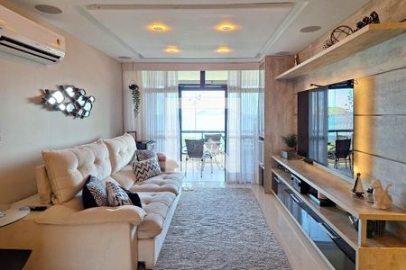 Sala de apartamento para alugar com 4 quartos, 151m² em Camboinhas, Niterói