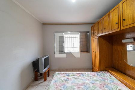 Quarto 1 de casa para alugar com 3 quartos, 132m² em Jardim Maringa, São Paulo