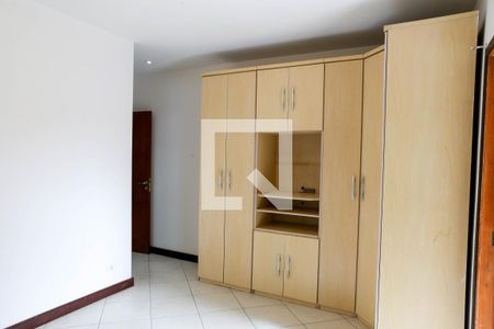 Quarto 1 de casa para alugar com 4 quartos, 140m² em Jardim Trussardi, São Paulo