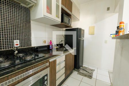 Cozinha e Área de Serviço de apartamento para alugar com 2 quartos, 64m² em Jardim Santa Clara, Taubaté