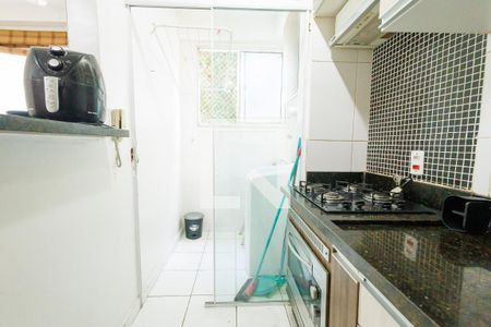 Cozinha e Área de Serviço de apartamento para alugar com 2 quartos, 64m² em Jardim Santa Clara, Taubaté