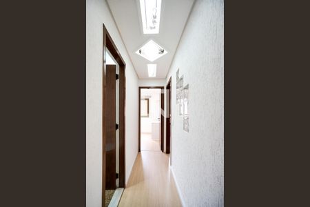 Corredor dos quartos de apartamento para alugar com 2 quartos, 61m² em Penha de França, São Paulo