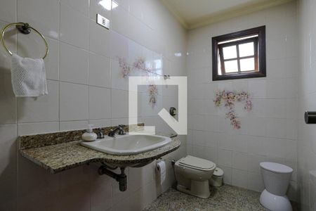 Lavabo de casa para alugar com 5 quartos, 500m² em Vila Oliveira, Mogi das Cruzes