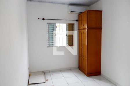 Quarto 1 de casa para alugar com 2 quartos, 115m² em Vila Yolanda, Osasco