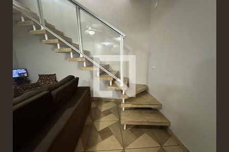 Sala de casa para alugar com 2 quartos, 170m² em Jardim Florida, Barueri
