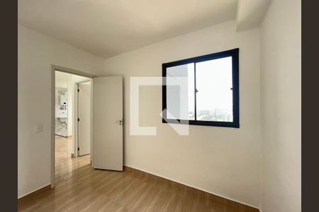 Quarto 2 de apartamento para alugar com 2 quartos, 36m² em Vila Albertina, São Paulo