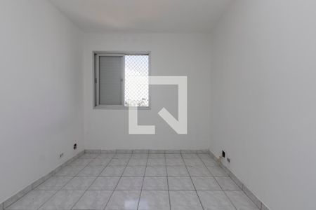Quarto 1 de apartamento para alugar com 2 quartos, 60m² em Jardim São Luís, São Paulo