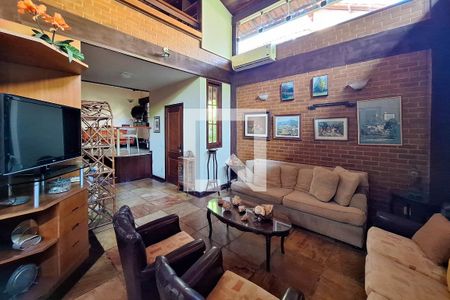 Sala 1 de casa para alugar com 4 quartos, 241m² em Matapaca, Niterói