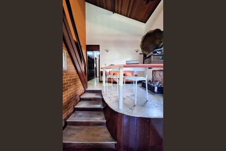 Sala 2 de casa para alugar com 4 quartos, 241m² em Matapaca, Niterói