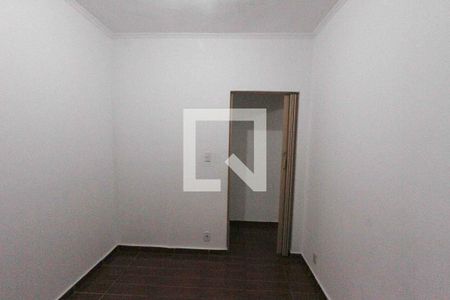 Quarto de casa para alugar com 2 quartos, 70m² em Vila Elze, São Paulo