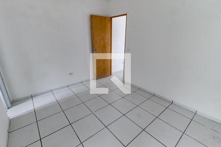 Quarto de casa para alugar com 1 quarto, 30m² em Jardim Maria Rosa, Taboão da Serra