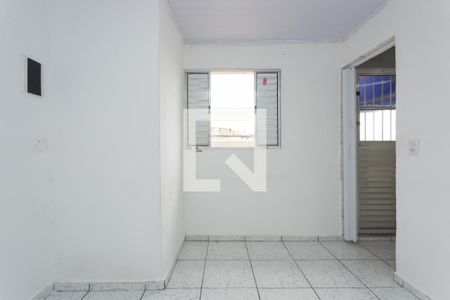 Quarto de casa para alugar com 1 quarto, 50m² em Jardim Gianetti, São Paulo