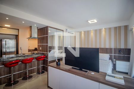 Sala/Cozinha/Suite de kitnet/studio para alugar com 1 quarto, 41m² em Praia de Belas, Porto Alegre