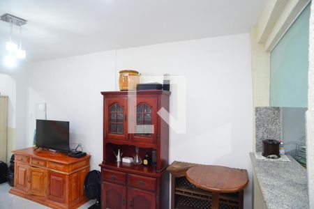 Sala de casa para alugar com 1 quarto, 60m² em Itanhangá, Rio de Janeiro