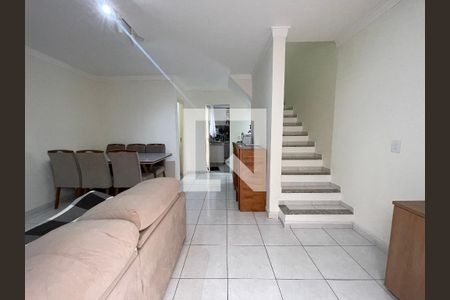 Sala de casa de condomínio à venda com 3 quartos, 170m² em Jardim Cláudia, São Paulo