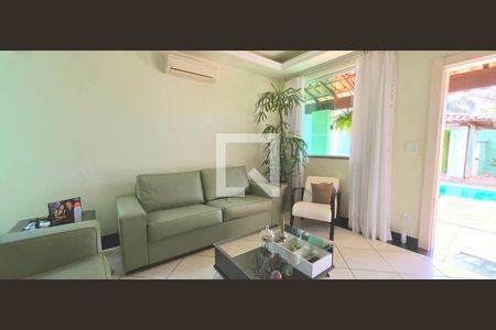 Casa à venda com 4 quartos, 250m² em Lundcéia, Lagoa Santa