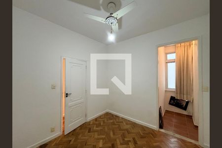 Quarto 1 de apartamento para alugar com 3 quartos, 110m² em Leme, Rio de Janeiro