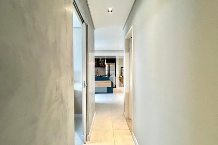 Corredor de apartamento para alugar com 2 quartos, 73m² em Vila Santa Catarina, São Paulo