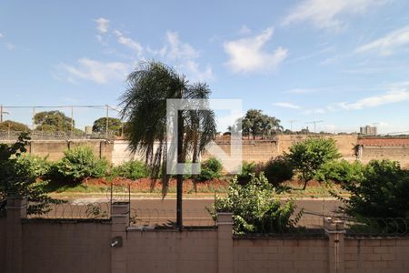 Vista de apartamento para alugar com 2 quartos, 45m² em (l-10), Ribeirão Preto