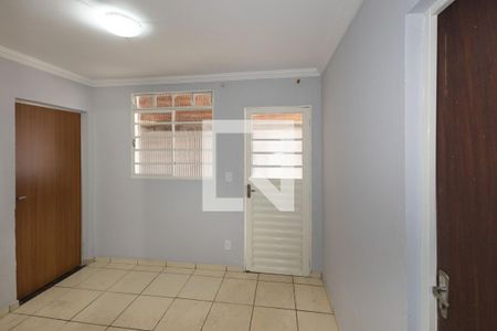 Sala 1 de casa para alugar com 3 quartos, 202m² em Vila do Ouro, Nova Lima