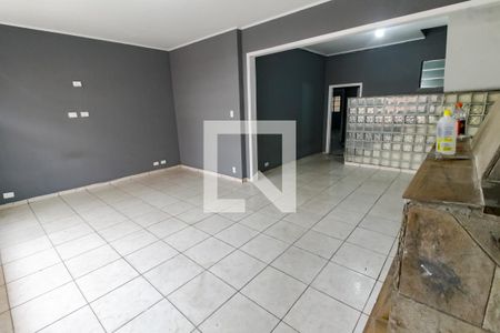 Sala de casa para alugar com 4 quartos, 250m² em Vila Ernesto, São Paulo