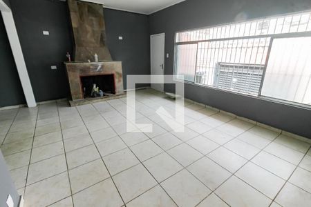 Sala de casa para alugar com 4 quartos, 250m² em Vila Ernesto, São Paulo
