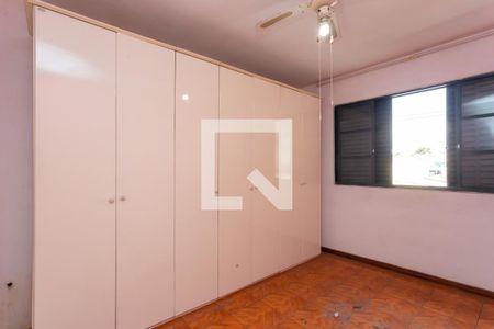 Quarto 1 de casa para alugar com 3 quartos, 200m² em Vila Monte Santo, São Paulo