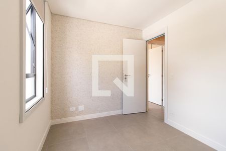 Quarto 1 de apartamento para alugar com 2 quartos, 56m² em Bacacheri, Curitiba