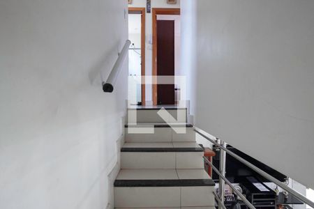 Escada de casa de condomínio à venda com 3 quartos, 86m² em Arvoredo Ii, Contagem