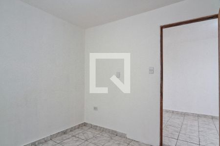 Quarto 2 de casa para alugar com 2 quartos, 90m² em Vila Joao Batista, São Paulo