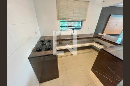Sala/Cozinha de casa de condomínio para alugar com 2 quartos, 120m² em Vila Continental, São Paulo