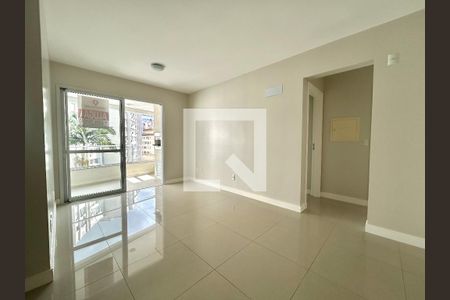 Sala de apartamento para alugar com 2 quartos, 67m² em Centro, Florianópolis