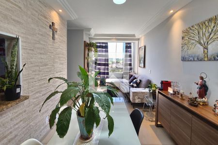 Sala de apartamento à venda com 3 quartos, 70m² em Vila Lemos, Campinas