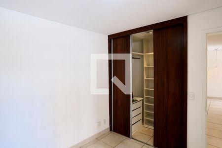 Suíte de apartamento à venda com 2 quartos, 54m² em Pompéia, Belo Horizonte